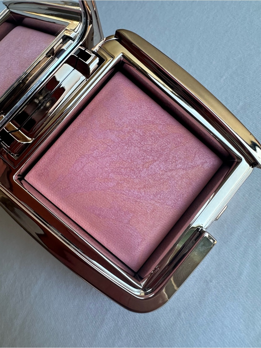 🆕 Hourglass Ambient Lighting Blush - Sublime Flush